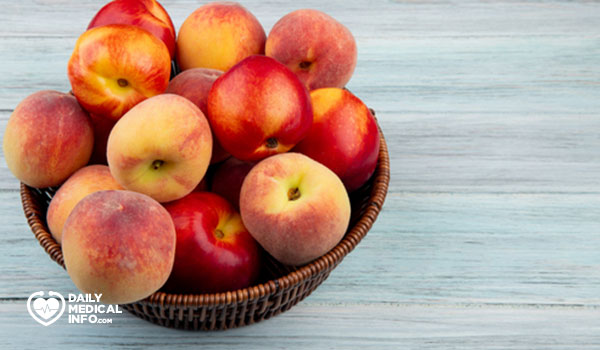 The difference between peaches and nectarines