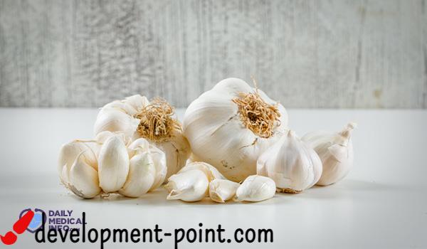 Benefits of garlic on an empty stomach for slimming